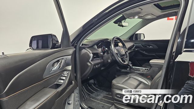 Chevrolet Traverse 3.6 AWD Redline 2021 — фото 10