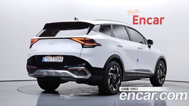 Kia Sportage (V) Diesel 2.0 2WD Nobleless 2022 — фото 2