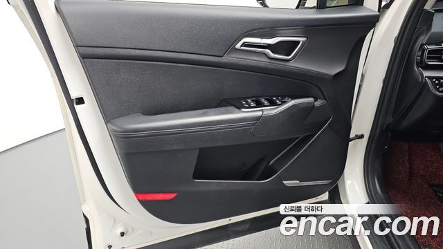 Kia Sportage (V) Diesel 2.0 2WD Nobleless 2022 — фото 24