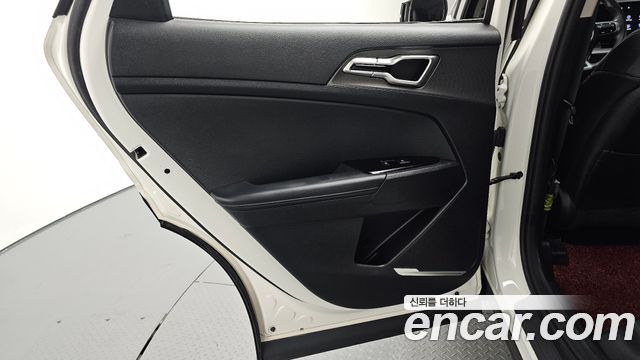 Kia Sportage (V) Diesel 2.0 2WD Nobleless 2022 — фото 25