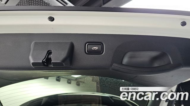Kia Sportage (V) Diesel 2.0 2WD Nobleless 2022 — фото 32