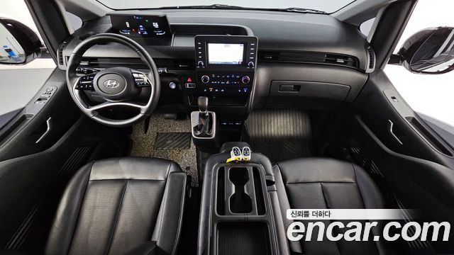 Hyundai Staria disability support car 2022 — фото 7