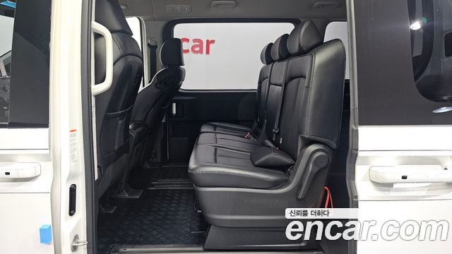 Hyundai Staria disability support car 2022 — фото 13