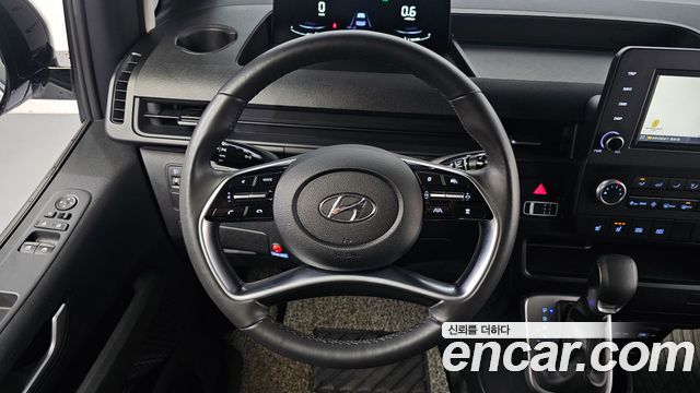 Hyundai Staria disability support car 2022 — фото 15