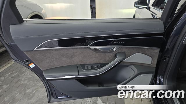 Audi A8 (D5) 50 TDI Quattro LWB 2021 — фото 25