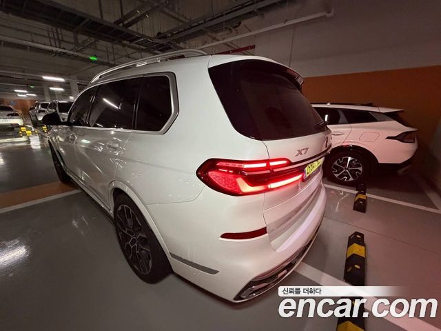 BMW X7 (G07) xDrive 40i M Sport 7STR 2026 — фото 3