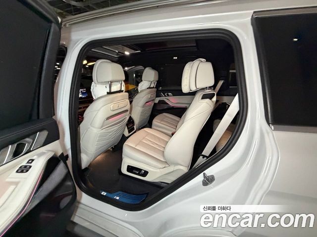 BMW X7 (G07) xDrive 40i M Sport 7STR 2026 — фото 9