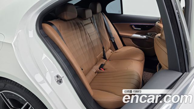 Mercedes-Benz E-Class (W214) E300 4MATIC AMG Line 2026 — фото 15