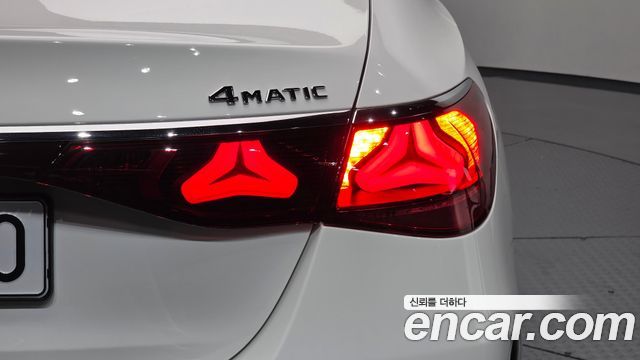 Mercedes-Benz E-Class (W214) E300 4MATIC AMG Line 2026 — фото 29