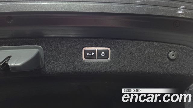 Genesis G90 (RS4) Gasoline 3.5 Turbo AWD 2022 — фото 19