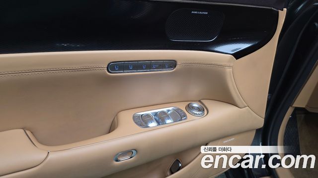 Genesis G90 (RS4) Gasoline 3.5 Turbo AWD 2022 — фото 42