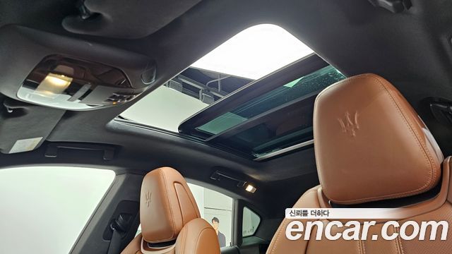 Maserati Levante 3.0 AWD Modena 2022 — фото 23