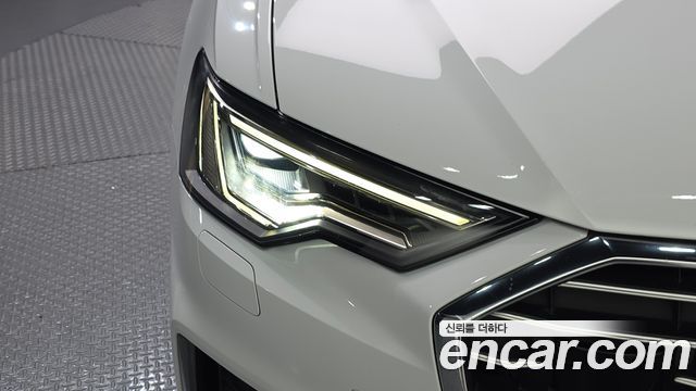 Audi A6 (C8) 45 TFSI Premium 2021 — фото 28