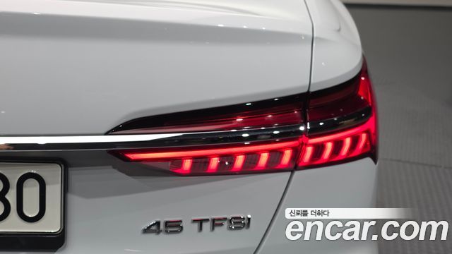 Audi A6 (C8) 45 TFSI Premium 2021 — фото 29