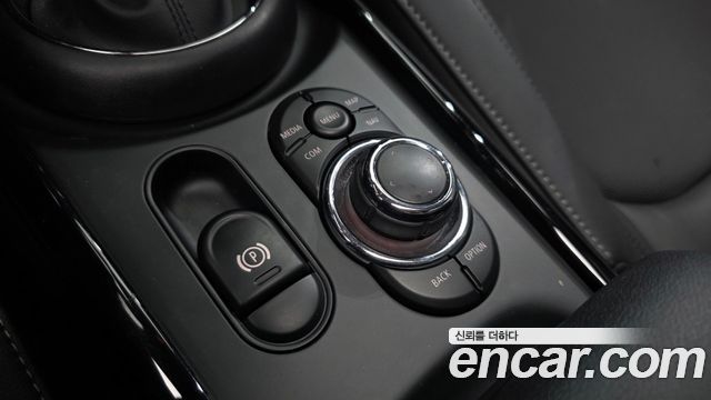 MINI Cooper Clubman Classic Plus 2nd 2022 — фото 19