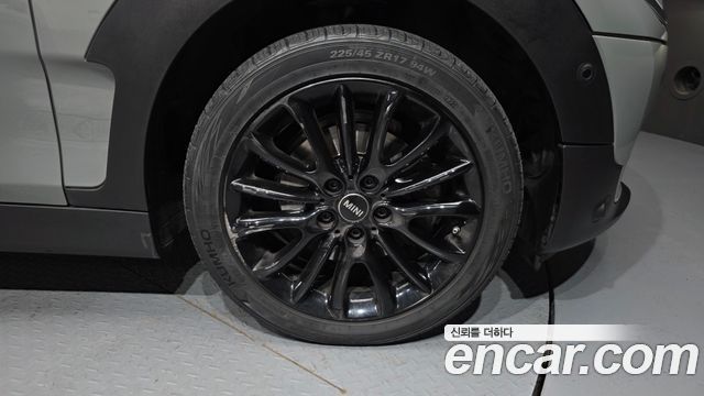 MINI Cooper Clubman Classic Plus 2nd 2022 — фото 21