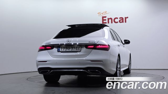 Mercedes-Benz E-Class (W213) E350 4MATIC AMG Line Edition 2021 — фото 4