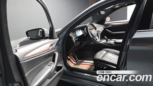 BMW 5 Series (G30) 530i M Sport Package Plus 2018 — фото 10