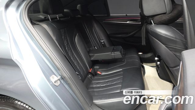 BMW 5 Series (G30) 530i M Sport Package Plus 2018 — фото 16