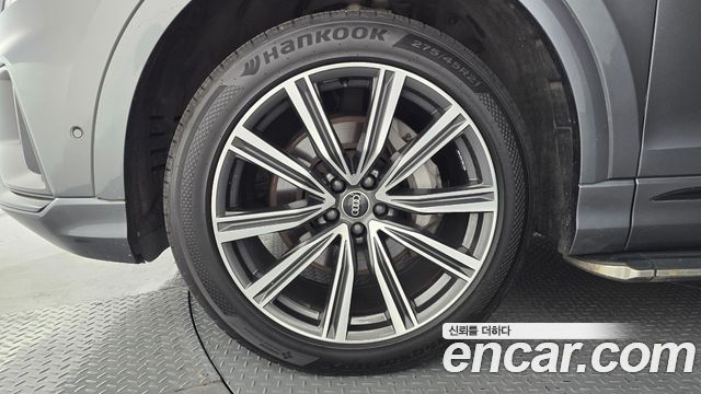 Audi Q8 (4M) 55 TFSI Quattro Premium 2021 — фото 5