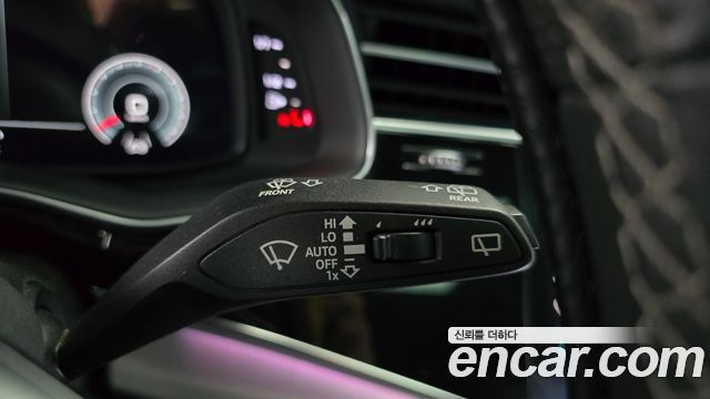 Audi Q8 (4M) 55 TFSI Quattro Premium 2021 — фото 29
