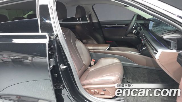 Hyundai Grandeur (GN7) 2,5 Gasoline 2WD Exclusive 2023 — фото 11