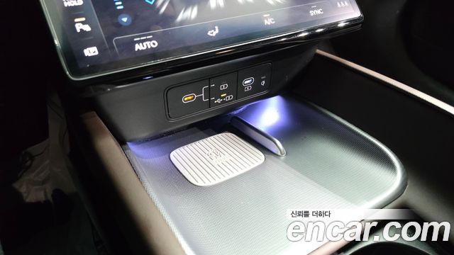 Hyundai Grandeur (GN7) 2,5 Gasoline 2WD Exclusive 2023 — фото 26