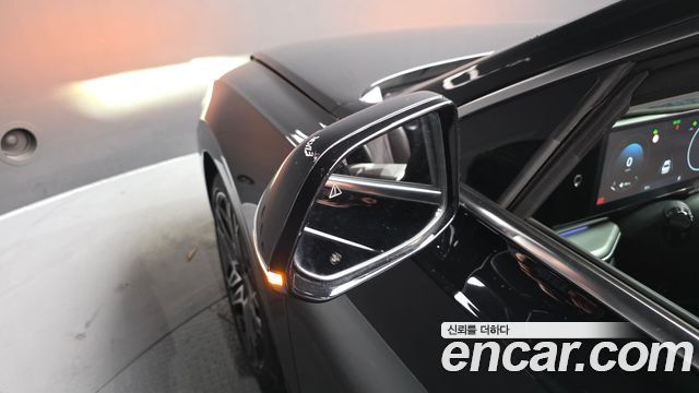 Hyundai Grandeur (GN7) 2,5 Gasoline 2WD Exclusive 2023 — фото 27