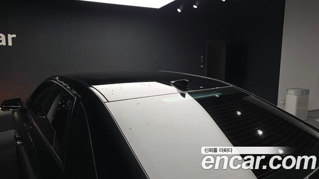 Hyundai Grandeur (GN7) 2,5 Gasoline 2WD Exclusive 2023 — фото 30