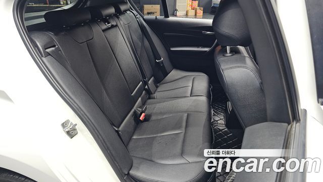 BMW 1 Series (F20) 118d Urban Pack1 5Dr 2014 — фото 26