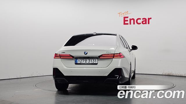 BMW 5 Series (G60) 520i M Sport 2025 — фото 4