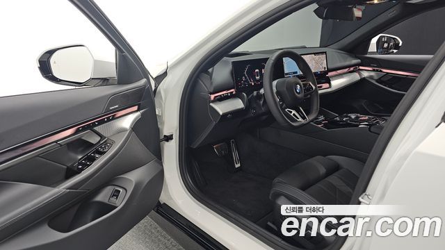 BMW 5 Series (G60) 520i M Sport 2025 — фото 11