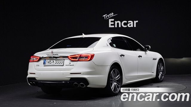 Maserati Quattroporte S Q4 3.0 V6 Gransport 2018 — фото 2