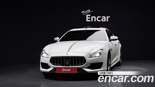 Maserati Quattroporte S Q4 3.0 V6 Gransport 2018 — фото 3