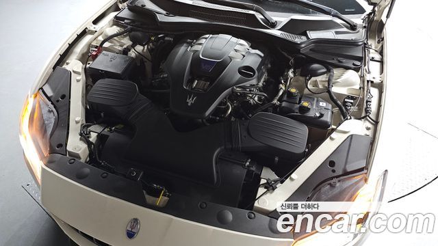 Maserati Quattroporte S Q4 3.0 V6 Gransport 2018 — фото 6