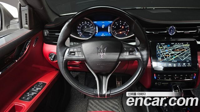 Maserati Quattroporte S Q4 3.0 V6 Gransport 2018 — фото 16