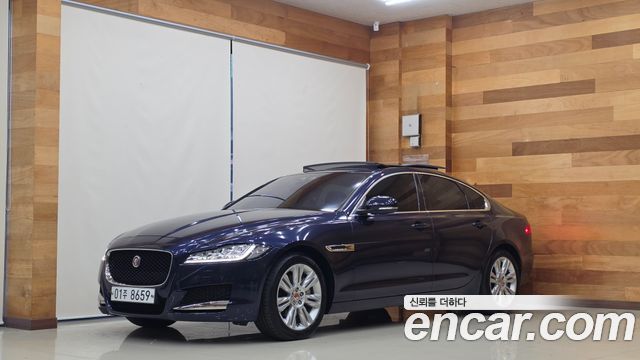 Jaguar XF (X260) 20d Portfolio AWD