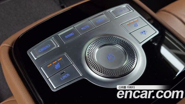 Genesis G80 (RG3) Gasoline 2.5 Turbo AWD 2022 — фото 18