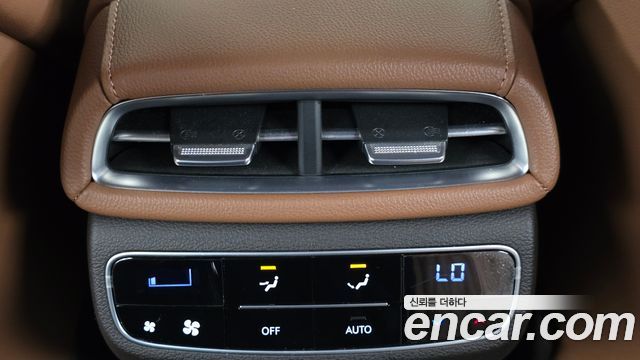 Genesis G80 (RG3) Gasoline 2.5 Turbo AWD 2022 — фото 31