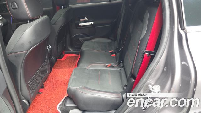 Mercedes-Benz GLB-Class (X247) AMG GLB35 4MATIC 2021 — фото 12