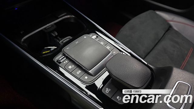 Mercedes-Benz GLB-Class (X247) AMG GLB35 4MATIC 2021 — фото 28