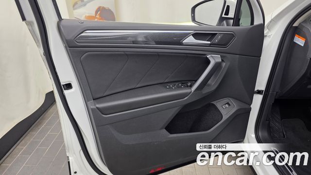 Volkswagen Tiguan (II) 2.0 TDI 4Motion Prestige 2021 — фото 24