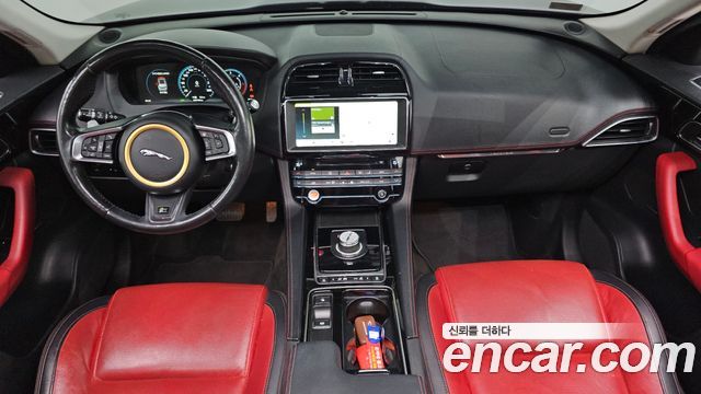 Jaguar F-PACE 20d R-Sport 2018 — фото 7