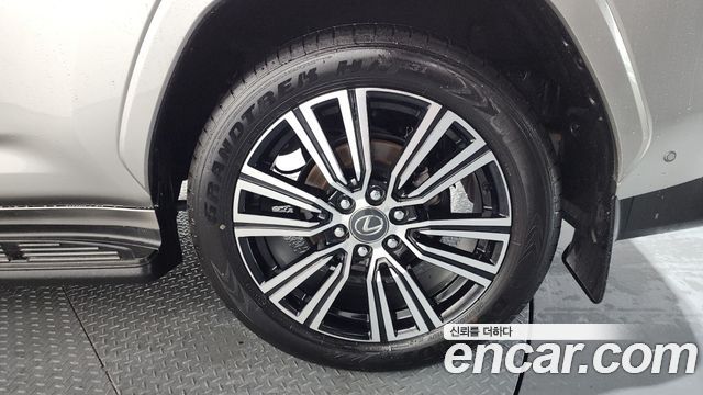 Lexus LX (IV) 700h Luxury 2025 — фото 21