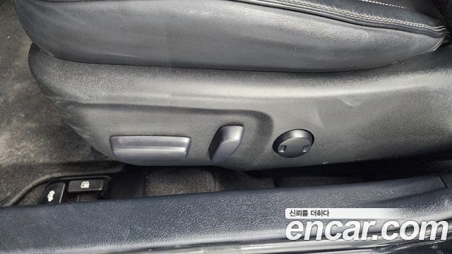 Toyota Camry 2.5 XLE 2015 — фото 15