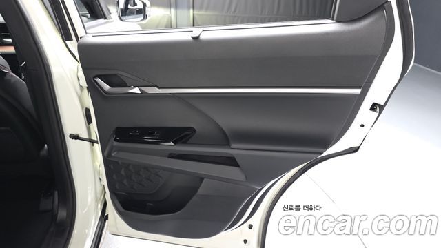 KG Mobility (SsangYong) Torres HEV 1.5 2WD T7 2026 — фото 25