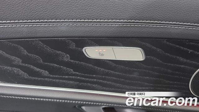 Mercedes-Benz E-Class (W213) E220d 4MATIC AMG Line 2021 — фото 30