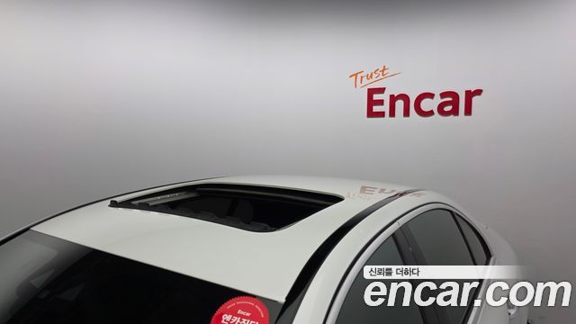 Mercedes-Benz E-Class (W213) E220d 4MATIC AMG Line 2021 — фото 35