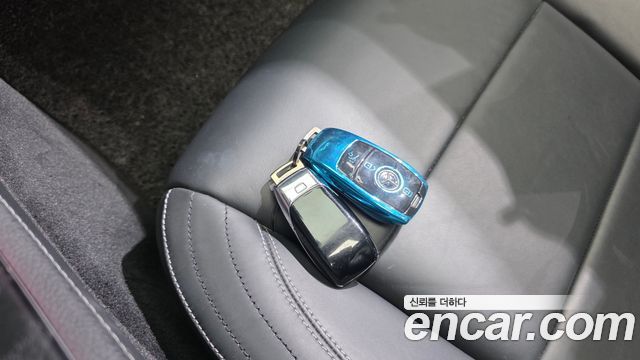 Mercedes-Benz E-Class (W213) E220d 4MATIC AMG Line 2021 — фото 36
