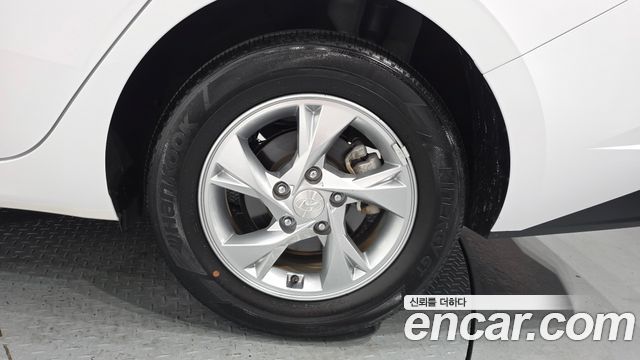 Hyundai Avante (CN7) 1.6 Smart 2023 — фото 21